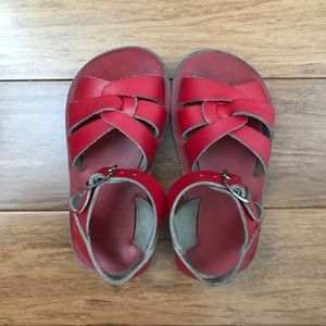 Salt Water Sandals in Red - size 7